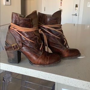 FREEBIRD by Steven FB-Billy Cognac booties.